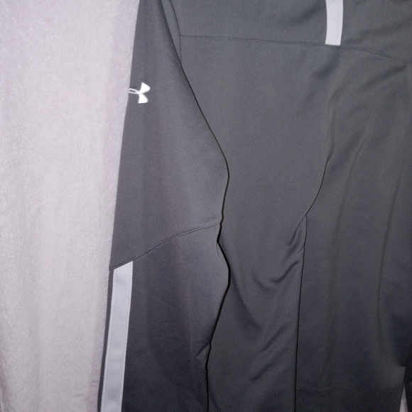 Under Armour Cold Gear Mens Gray Loose Fit Pullover - Picture 4 of 8
